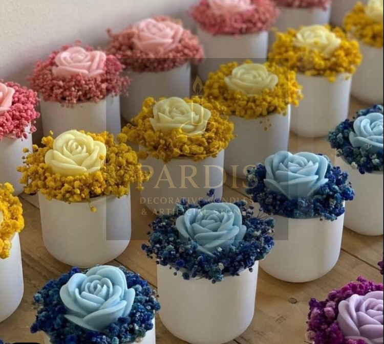 سبد شمع گل رز برند پردیس